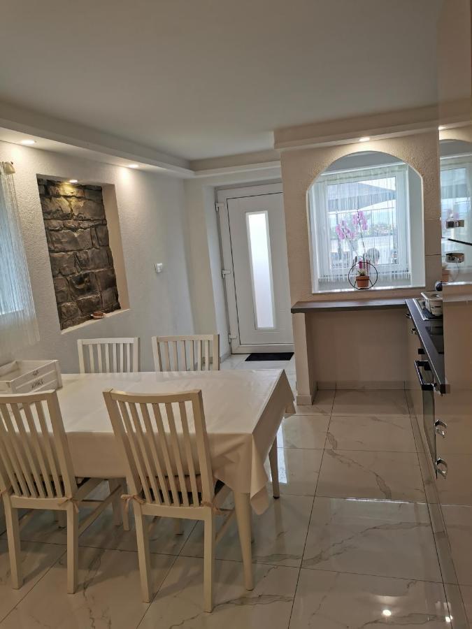 Apartma Kantina Анкаран Экстерьер фото